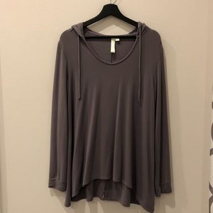 Lightweight sweatshirt